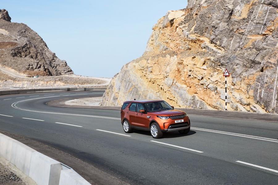  Land Rover Discovery HSE 2017 года  (фото 22 из 96)
